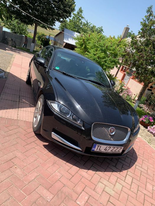 Mașina la vânzare