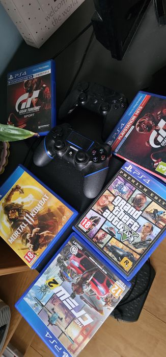 Ps4 2 Джойстика 5 Игри + Волан спедали  500гб