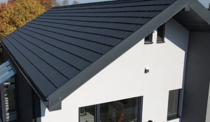 Executăm : Acoperișuri și Mansardari sistem complet terase foișoare 
-