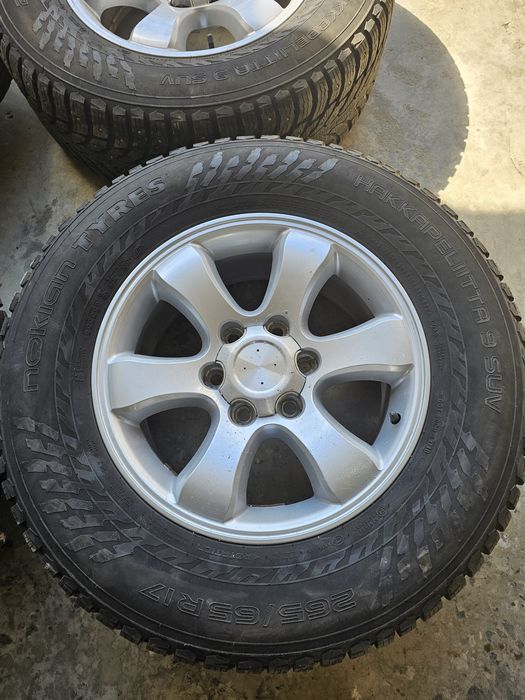 Продам шины с дисками в сборе nokian hakapellita 9