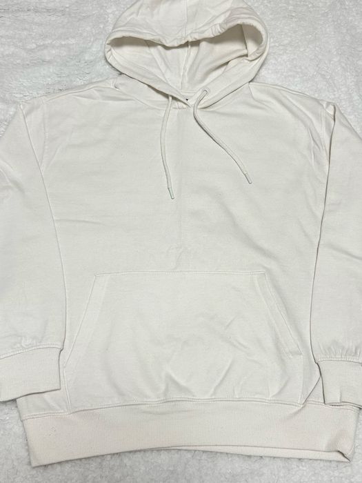 продавам различни суичъри