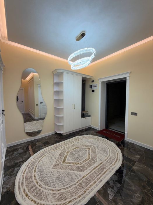 Продается 3х комнатная кв. 82м2. Рудакий. Титова.