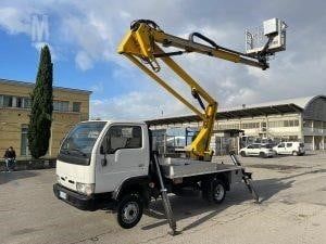 Услуги автовишка вишка самосвал с кран,топлоизолация,рязане на дървета