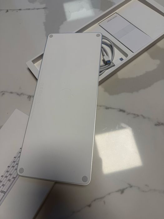 Клавиетура Apple Magic keyboard