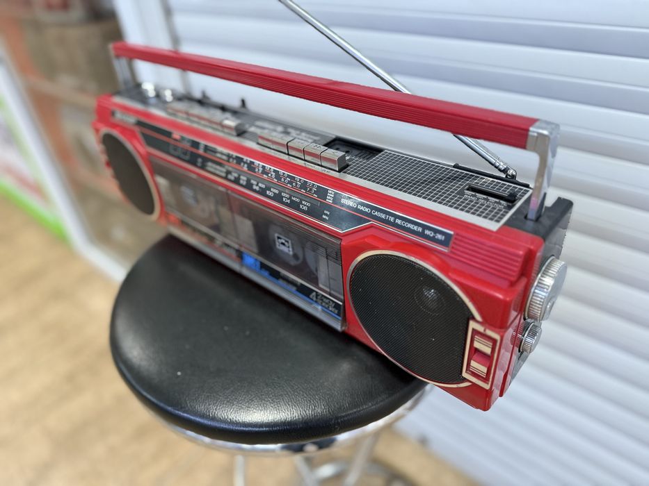 Sharp WQ 261  магнитола 1986 года