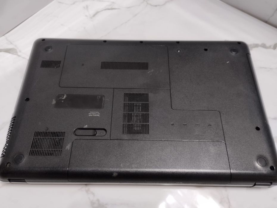 HP Compaq Presario CQ57