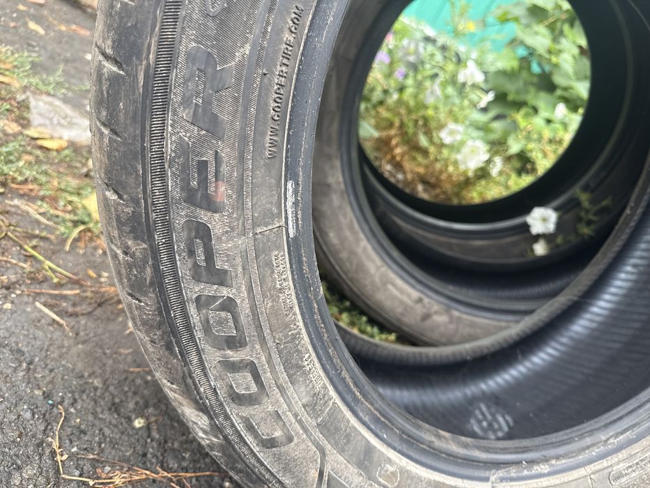 Продам резину летнюю 225/55R19
