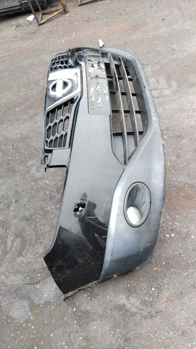 Bara fata Nissan Qashqai an 2012 facelift