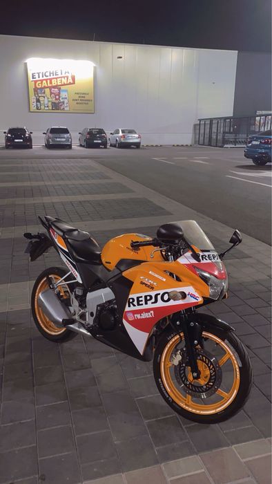 Honda Cbr 125r Repsol