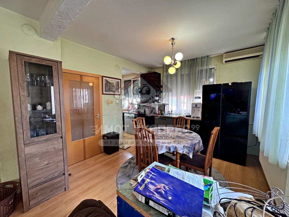 Продава се Етаж от къща в Асеновград - 160 кв.м за 1000 €/кв.м - Снимка #5