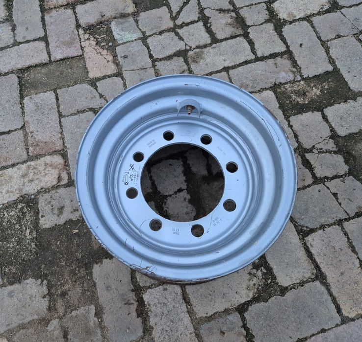 Jante R18 11x18 - ET35 - 8 gauri