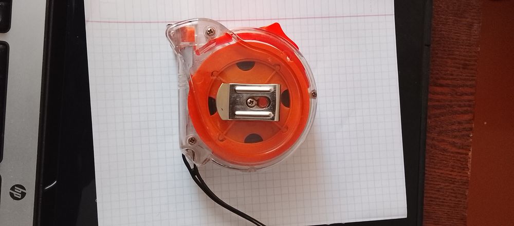 Продам рулетку 10 метров