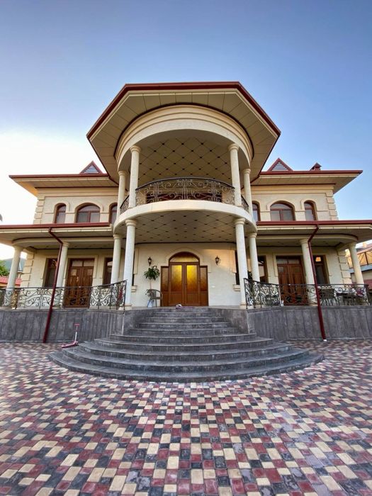 Дом 12 соток  Махалля Амир Темур Мирзо-Улугбекский район