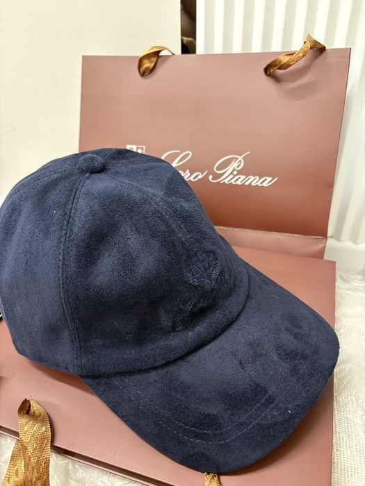 Кепки loro piana