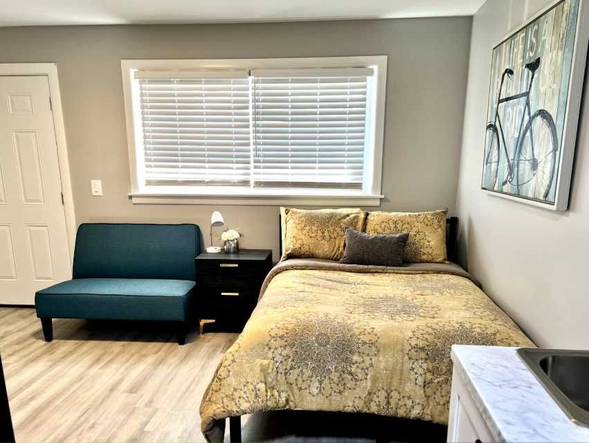 Дава се под наем Едностаен апартамент в София, Люлин 10 - 35 кв.м за 255 € - Снимка #1