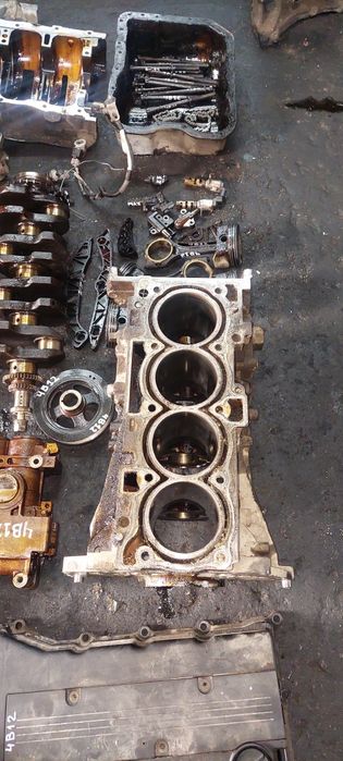 Запчасти на 4B12.  MITSHUBISHI.