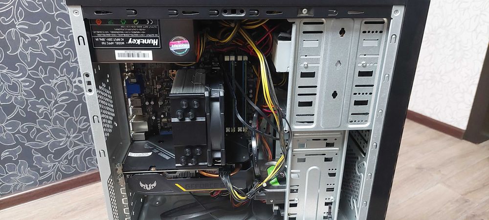 Системный блок / компьютер