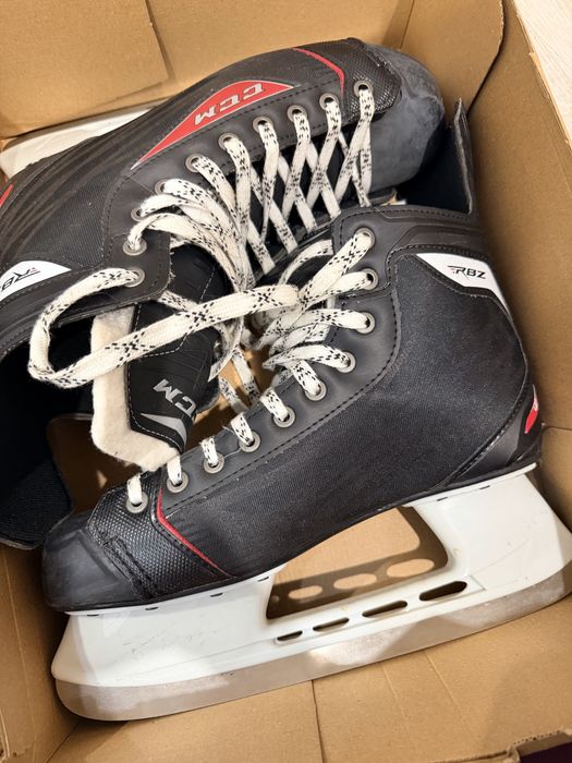 Продам коньки размер 46 почти новые