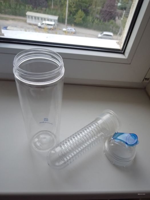 termos și sticlă plastic