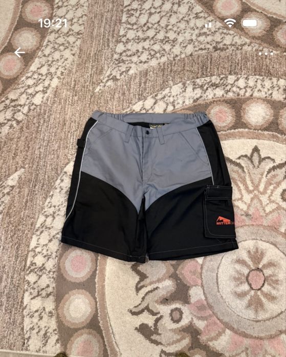 Vand pantaloni gecă etc.