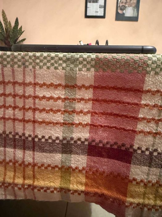 Iphone 11  + Калъфи за него