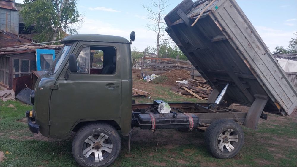 Продам уазик срочно