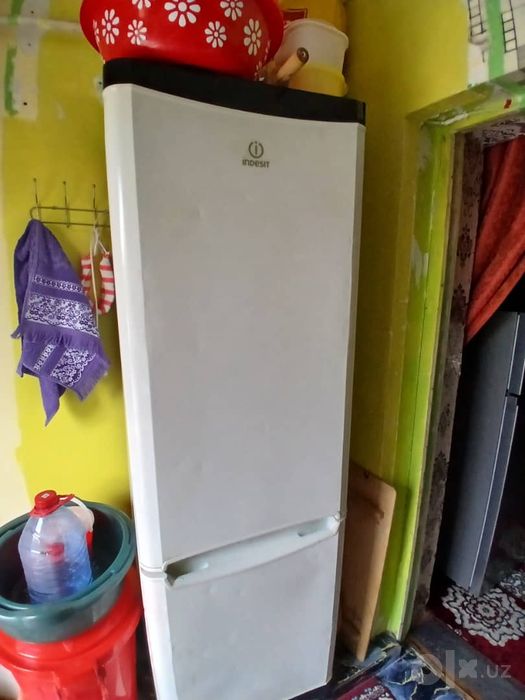 Музлатгич INDESIT