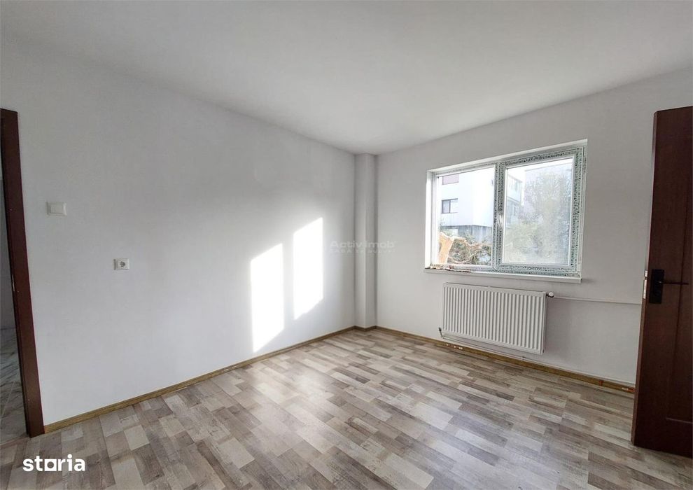 Vanzare sau SCHIMB, 3 camere, etaj 2, renovat, Aleea Tineretului