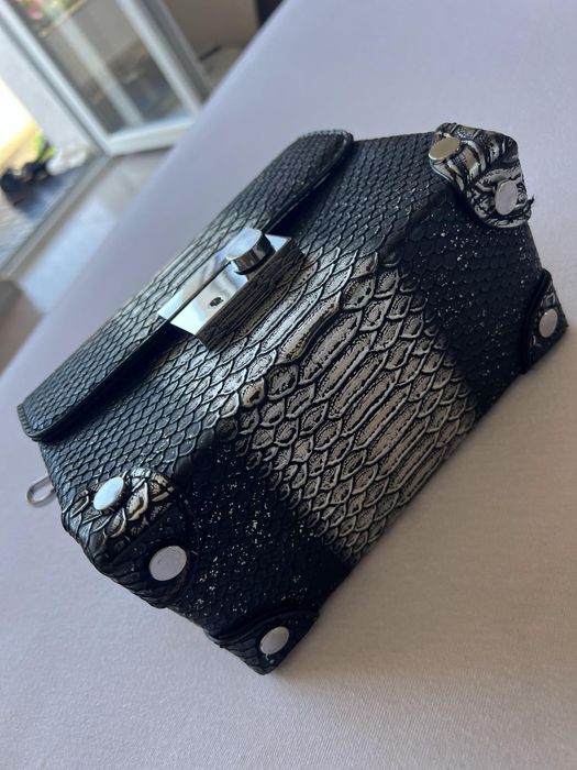 Красива дамска чанта