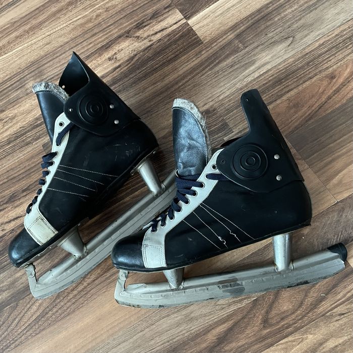 Продам коньки советские