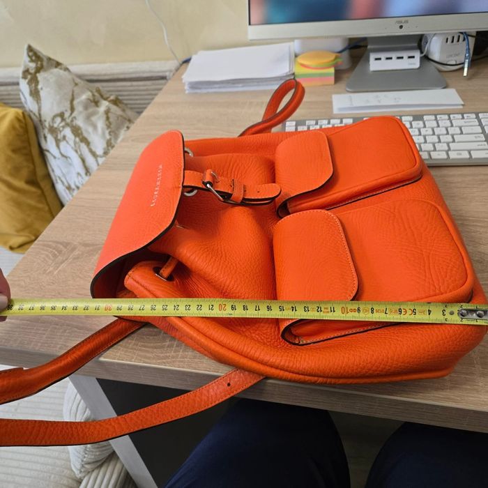 Ghiozdan Laura Maxim piele naturală portocalie – model deosebit, stare excelentă