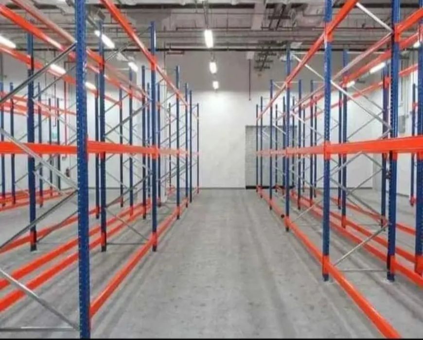 Rafturi metalice industriale