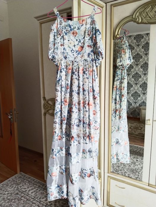 Нарядные вечерние платья