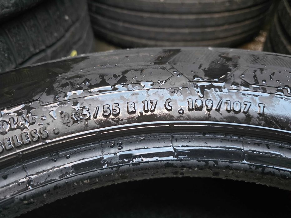 4бр Зимни гуми 225 55 17 С - Continental