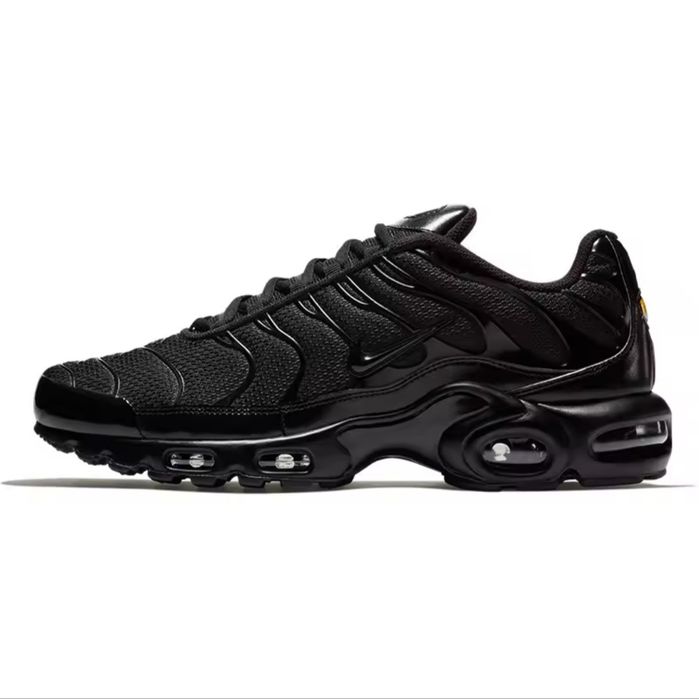 Черни маратонки имитация на Nike Air Max Plus Triple Black