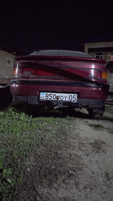 Мазда 323 продам обьем 1.8