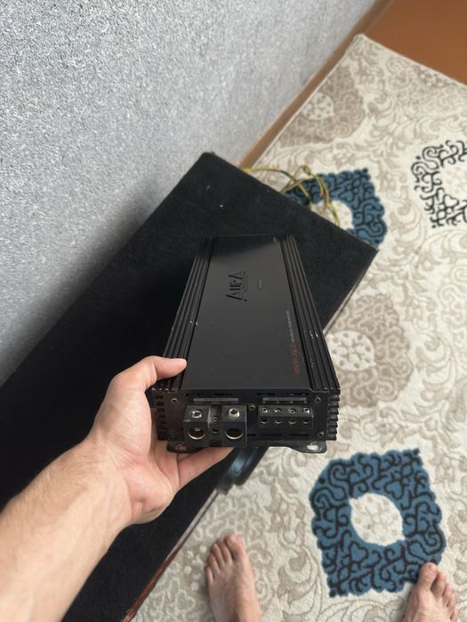 Db  3000w uslitel aura 2000w