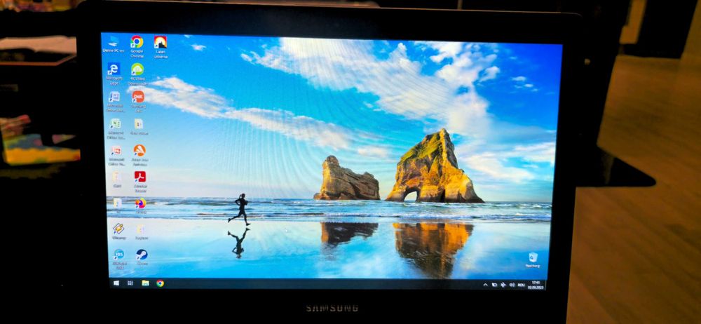 Laptop Samsung i5, touchscreen