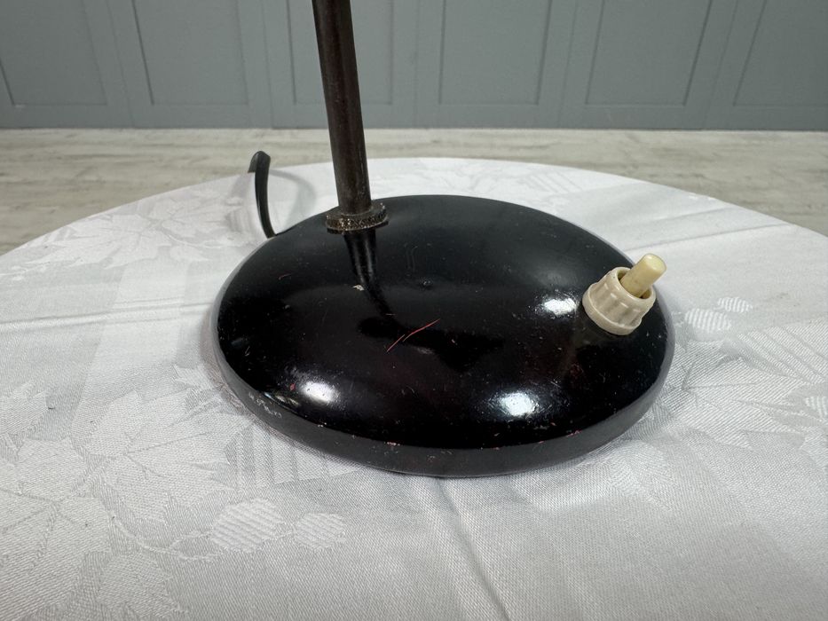 Винтидж настолна метална лампа Р399