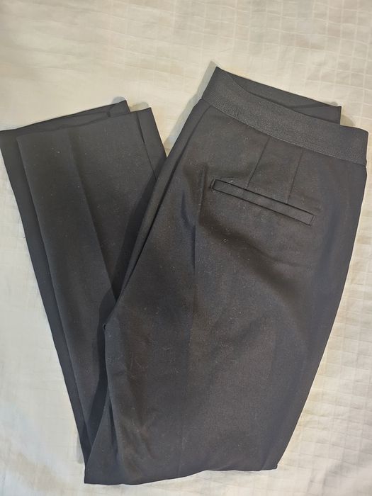 Дамски костюм в черно