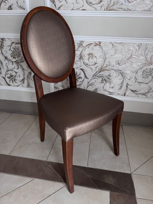 Vand scaune eveniment