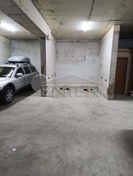 Продава се Гараж / Паркомясто в Варна, Бриз - 15 кв.м за 1327 €/кв.м - Снимка #1