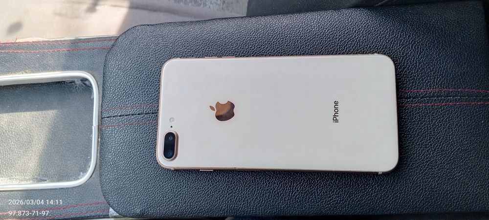 iPhone 8 + gold rang. ideal holatda