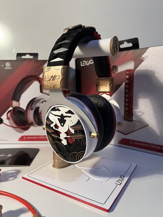 Гейминг слушалки Lexip - Assassin's Creed Shadows, безжични със стойка