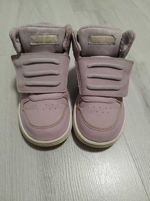 Боти Adidas 26 номер