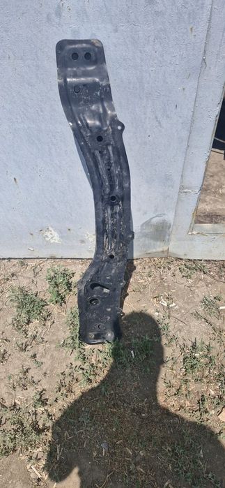 Балка лыжа 4WD Toyota Ipsum