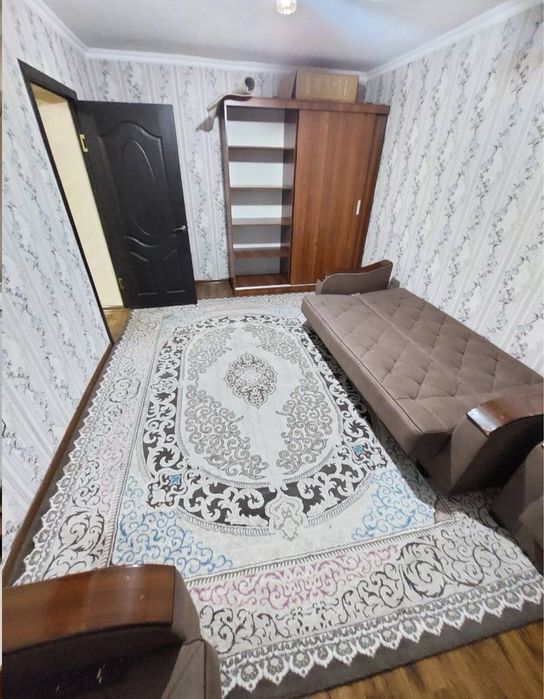 Чиланзар 1 кв Мукими. 1 комнатная Кирпич