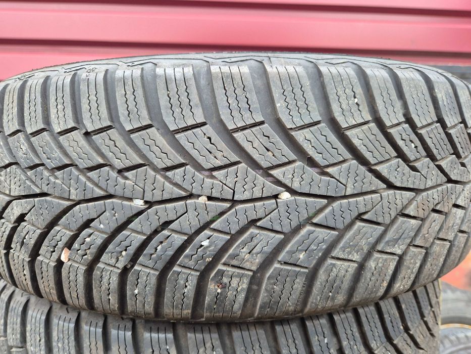 2 Anvelope de IARNA 185/60/15 - Continental - CA UNELE NOI DOT 2021