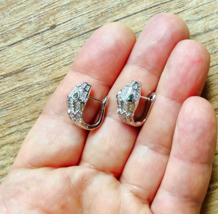 Обеци със змийски глави - Serpenti Earrings на Bvlgari инкрустирани с циркониеви камъни