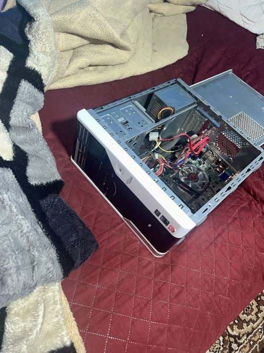 Vând setup complet de gaming